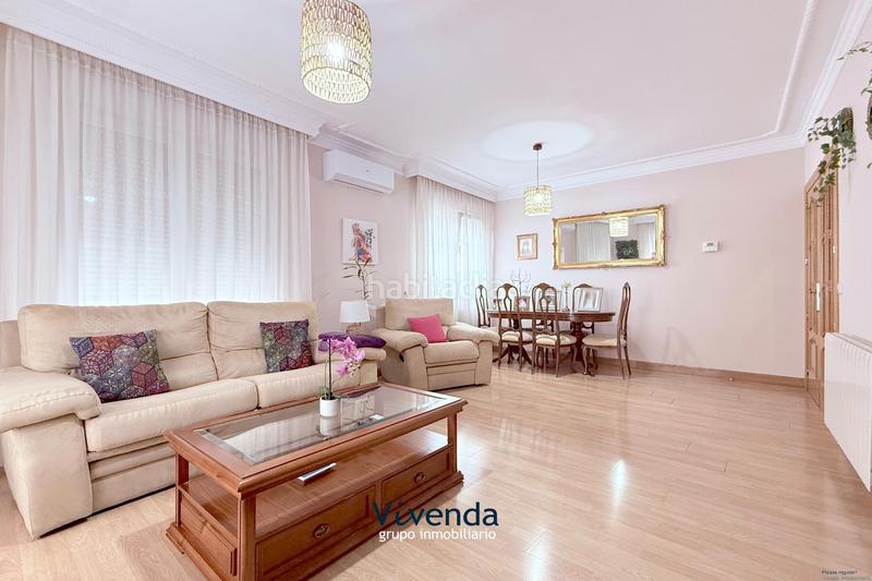 Foto a75ccfc9-59e7-443f-a125-29a77b5dc728. Casa a schiera con riscaldamento parcheggio in Calle Pinto-San Roque Parla