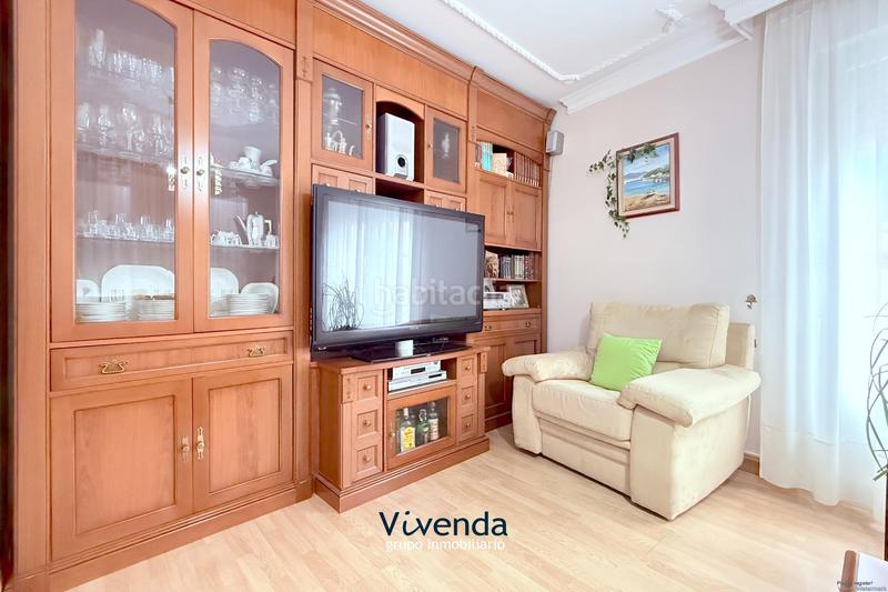 Foto d0ef10da-60f9-4338-a51a-5b754f805d2e. Casa a schiera con riscaldamento parcheggio in Calle Pinto-San Roque Parla
