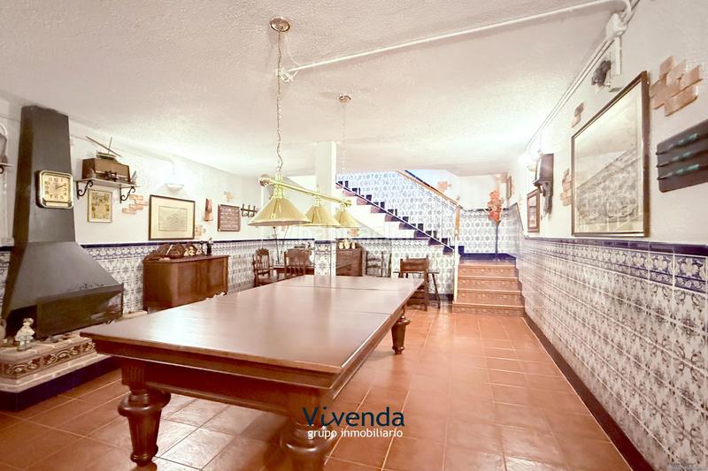 Foto d4d6a9f0-9fc9-49f1-a55d-f36b9ad4cbcd. Casa a schiera con riscaldamento parcheggio in Calle Pinto-San Roque Parla