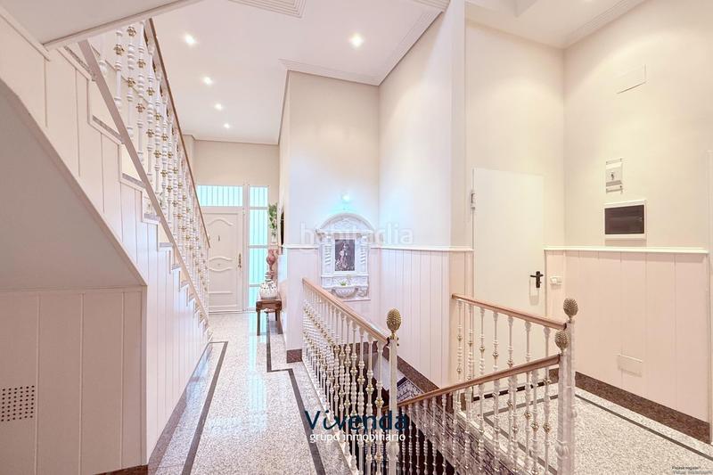 Foto f3d8ddb5-f326-4549-b087-39f9b29c664c. Casa a schiera con riscaldamento parcheggio in Calle Pinto-San Roque Parla