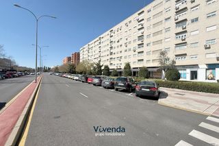 Alquiler Local Comercial  Calle calle timanfaya. Hoy, este espacio está listo para que la próxima gran decisión s