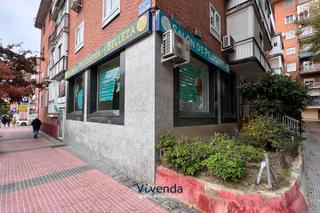 Lloguer Local Comercial  Avenida dos de mayo. Historia de éxito local comercial antes peluquería