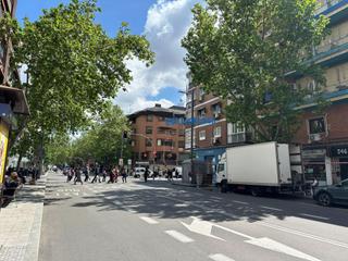 Local Comercial en Calle ELFO