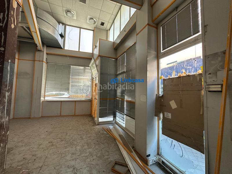 Foto 05993f62-7b03-41a7-bf06-6e97007d819e. Local comercial local en venta en calle de tucan en Madrid