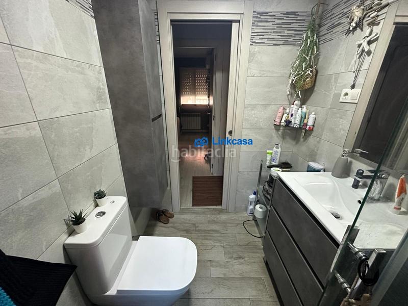 Foto 1786af11-b862-4dd9-b180-ae0f250ac37a. Piso  con garaje, terraza y tres dormitorios en Parla