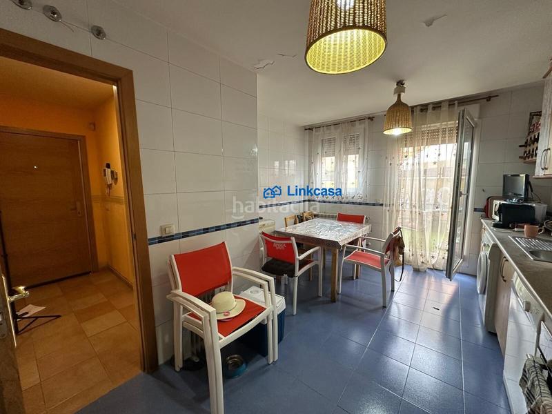 Foto 068e01a1-f0c9-4986-9866-a4a9acb9c710. Casa adossada amb calefacció aparcament piscina a Fuenlabrada