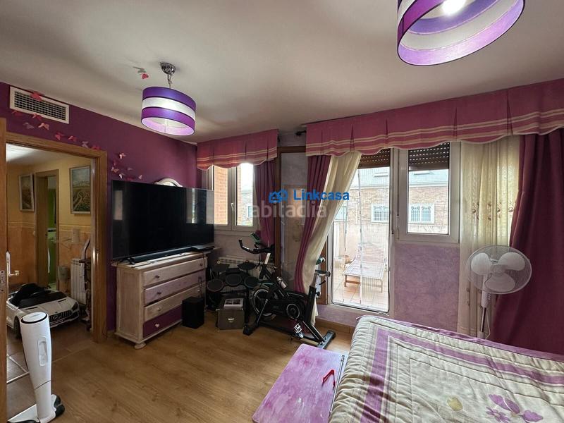 Foto c6de4acc-0b24-4419-9348-c0b310d94dc2. Casa adossada amb calefacció aparcament piscina a Fuenlabrada