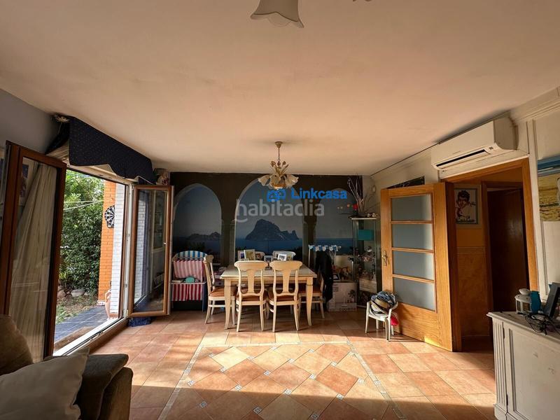 Foto c9f38a17-1ef5-45be-9260-26306ce88715. Casa adossada amb calefacció aparcament piscina a Fuenlabrada