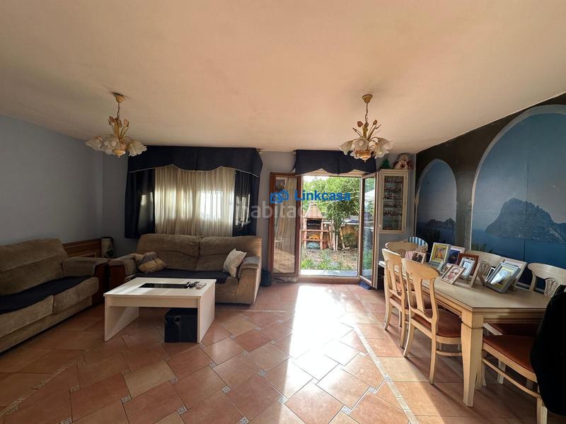 Foto cd18323d-a96c-4ee9-ae82-26d28124af30. Casa adossada amb calefacció aparcament piscina a Fuenlabrada