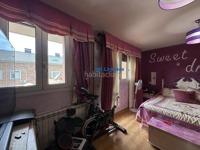Foto f57a7616-24c3-4b88-b0c0-35286f07900b. Casa adossada amb calefacció aparcament piscina a Fuenlabrada