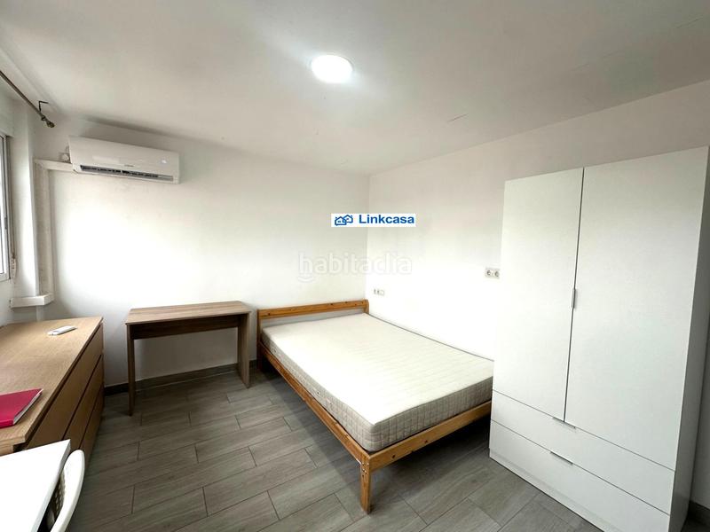 Foto 133a0c77-2283-4aa4-b838-ae05f9dfd782. Piso  con 3 estudios en la zona de San Fermín en Madrid