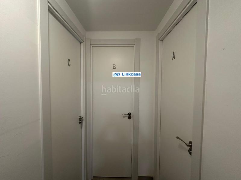 Foto de9e242e-71a0-40ea-8092-6f753ea39278. Piso  con 3 estudios en la zona de San Fermín en Madrid