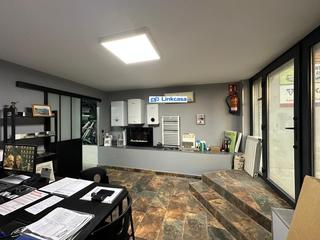 Local Comercial en Calle PUENTELARRA
