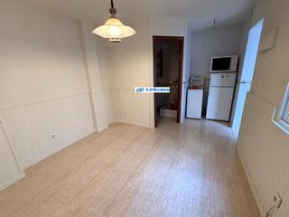 Etagenwohnung  Calle vicenta villegas. Piso de 1 dormitorio en la zona de lucero