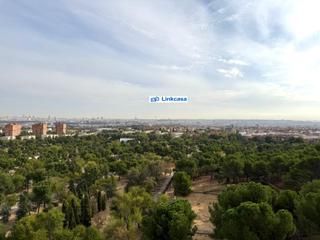 Appartement  Calle yebenes. Piso de 3 dormitorios con ascensor y parking en la zona de aluch