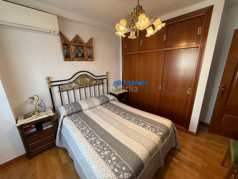 Foto c469254a-6eef-46ee-a800-deb293057827. Flat with heating in Abrantes Madrid