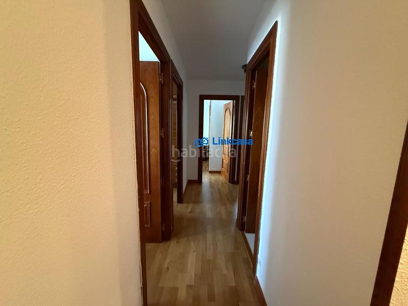 Foto d46a56a2-05af-4a5d-b86d-704d7b936880. Flat with heating in Abrantes Madrid