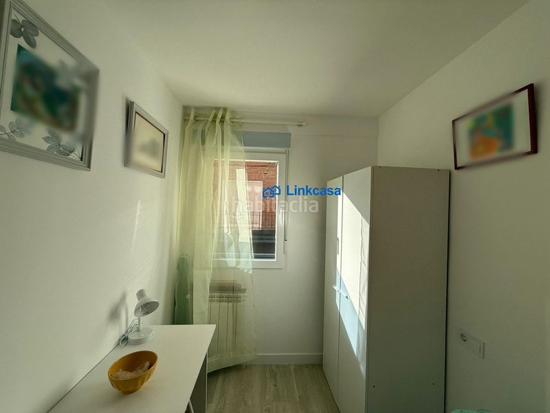 Piso de tres dormitorios con terraza en calle jabiru en Madrid - Imagen 57