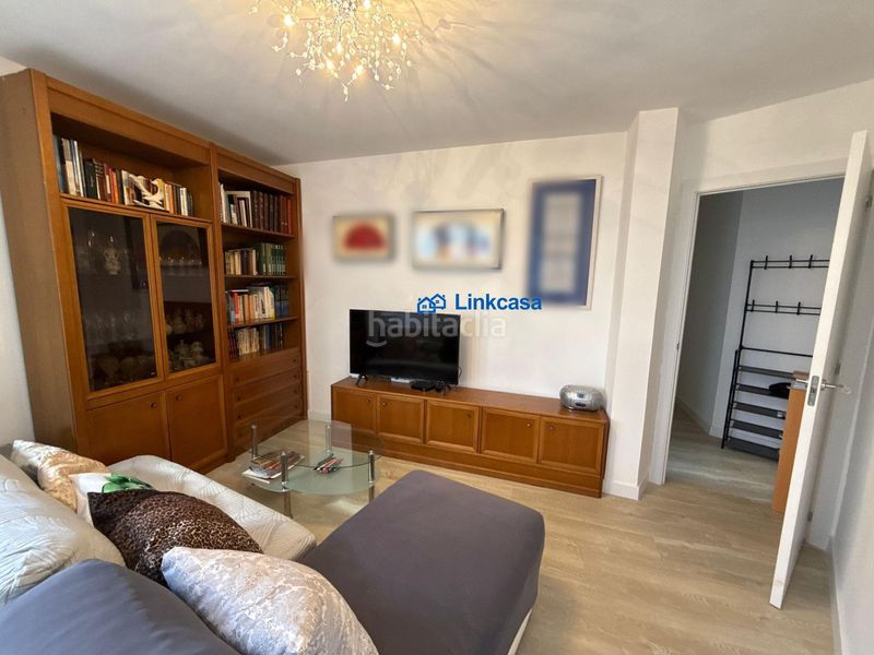 Piso de tres dormitorios con terraza en calle jabiru en Madrid - Imagen 10