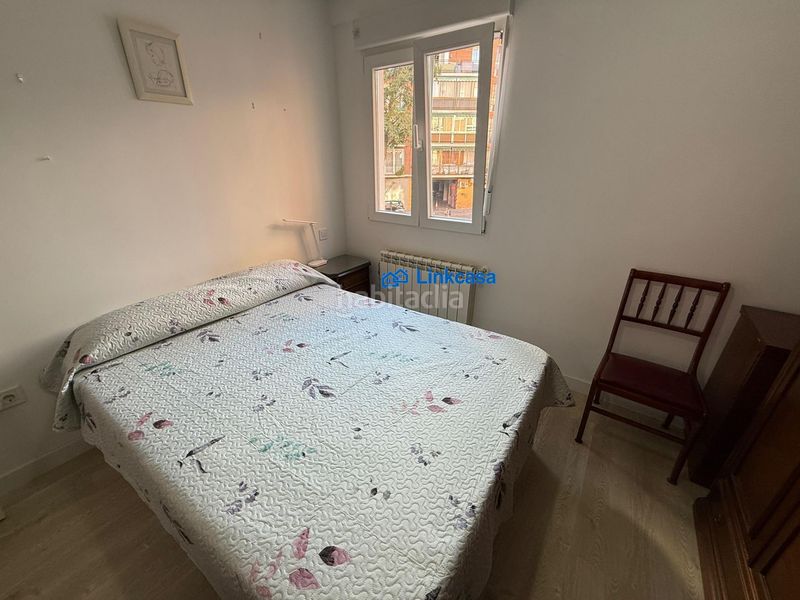 Piso de tres dormitorios con terraza en calle jabiru en Madrid - Imagen 35