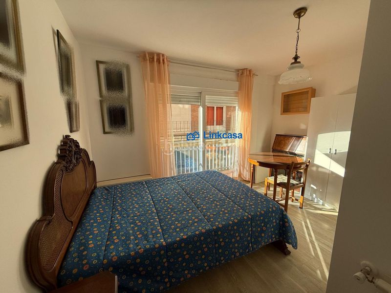 Piso de tres dormitorios con terraza en calle jabiru en Madrid - Imagen 28