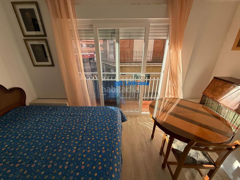 Piso de tres dormitorios con terraza en calle jabiru en Madrid - Imagen 29