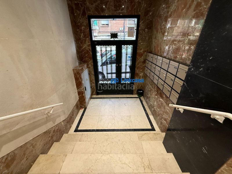 Piso de tres dormitorios con terraza en calle jabiru en Madrid - Imagen 75