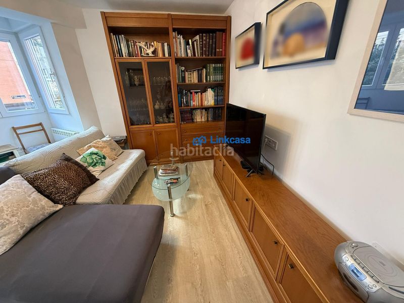 Piso de tres dormitorios con terraza en calle jabiru en Madrid - Imagen 19