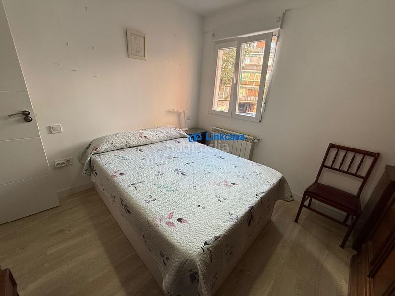 Piso de tres dormitorios con terraza en calle jabiru en Madrid - Imagen 5