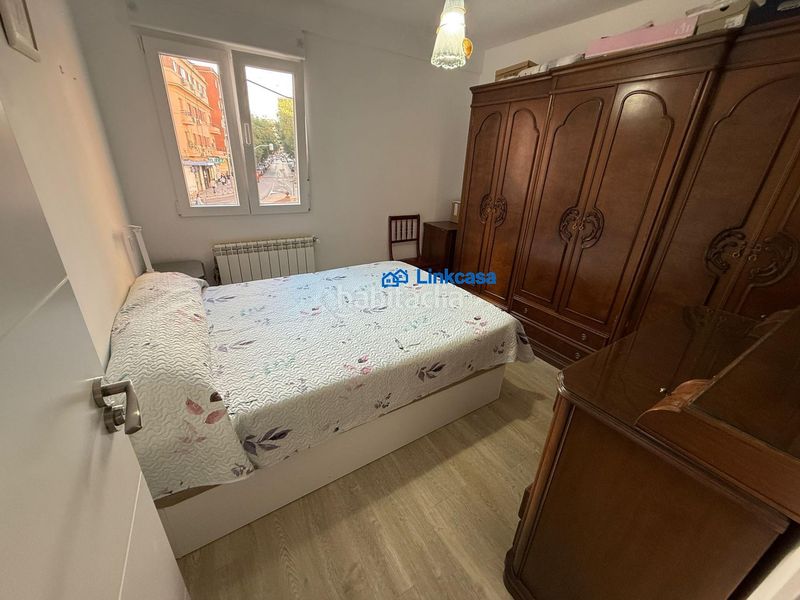 Piso de tres dormitorios con terraza en calle jabiru en Madrid - Imagen 36