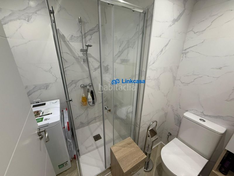 Piso de tres dormitorios con terraza en calle jabiru en Madrid - Imagen 8