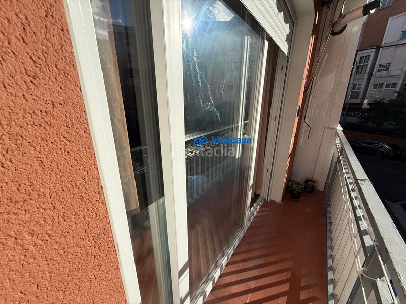 Piso de tres dormitorios con terraza en calle jabiru en Madrid - Imagen 21