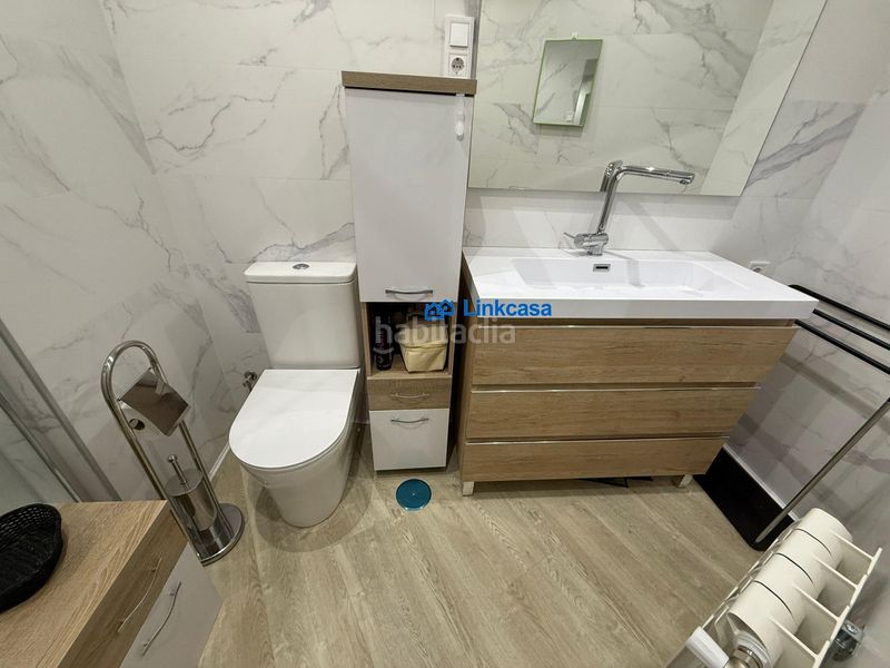 Piso de tres dormitorios con terraza en calle jabiru en Madrid - Imagen 48