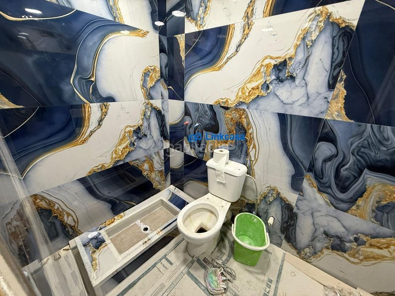 Piso vivienda de tres dormitorios en calle cullera reforma en fase final en Madrid - Imagen 4