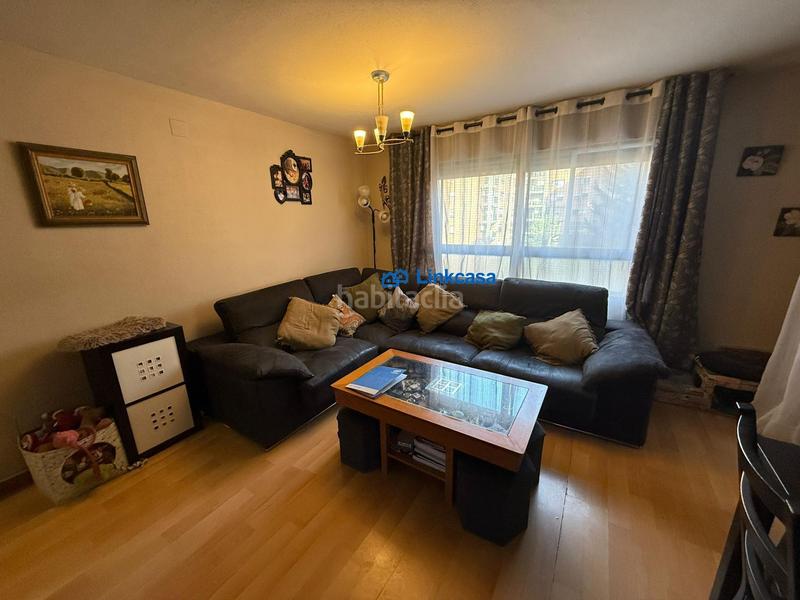 Foto 125bda5e-9175-4847-bc5f-85aa1b4da1f6. Flat with heating in Portazgo Madrid