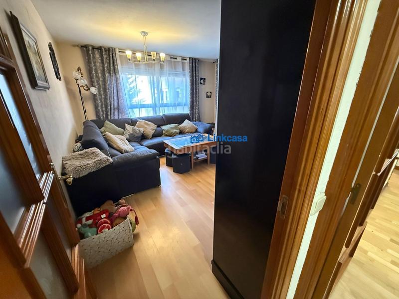 Foto 4fcb5ae6-c857-4fb9-9e06-c30137c17f74. Flat with heating in Portazgo Madrid