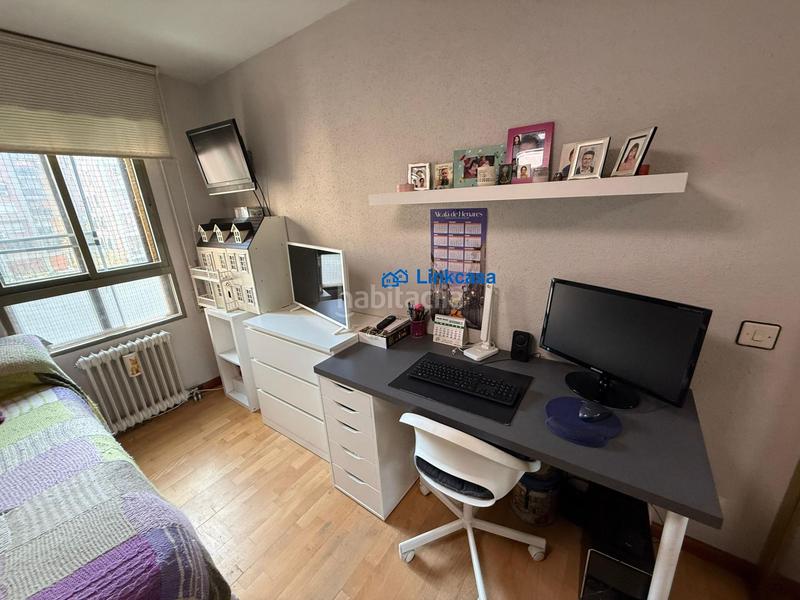 Foto 5230b353-0ec0-45fe-b760-abe85df386b6. Flat with heating in Portazgo Madrid