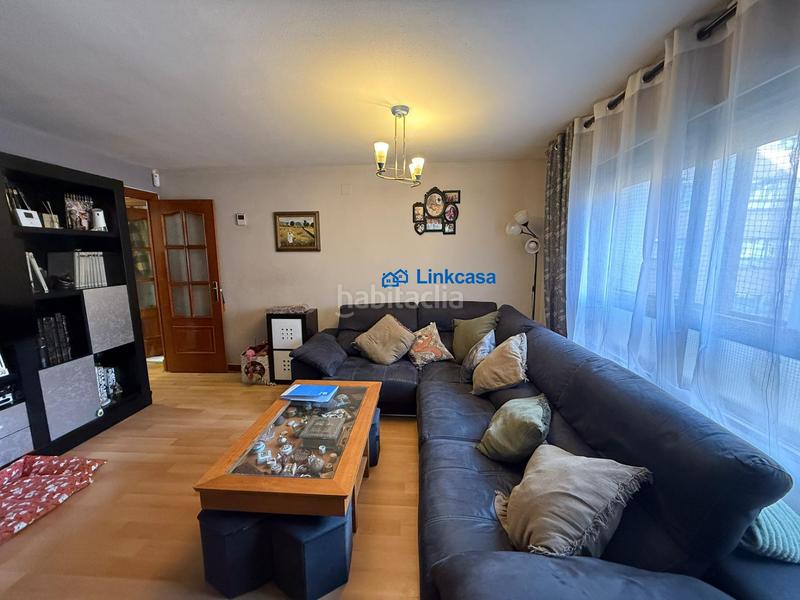 Foto e9b4233a-f052-4c14-ab99-ae22bf19d202. Flat with heating in Portazgo Madrid