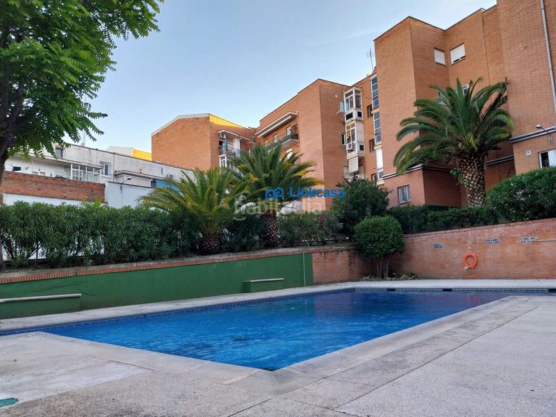 Foto 1cf880bf-71c0-4903-846d-2cc2e816a311. Pis amb calefacció piscina a Buena Vista Madrid