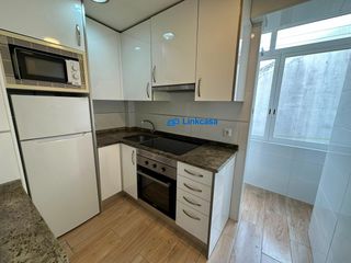Pis  Calle teodoredo. Piso luminoso de 2 dormitorios en san isidro, madrid