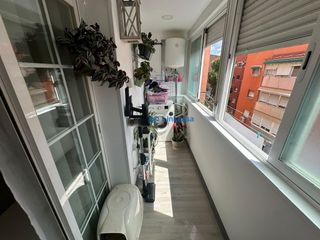 Pis  Calle villalobos. Piso para entrar a vivir en portazgo. dos dormitorios y ascensor
