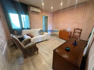 Flat  Sanz raso. Oportunidad en vallecas! piso con ascensor y para entrar a vivir