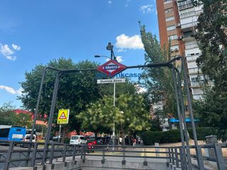 Pis  San diego. Piso de tres dormitorios en avenida buenos aires  para reformar