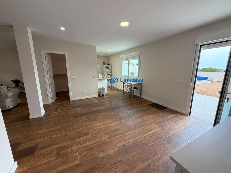 Foto eca7ab10-2854-4e49-9240-32105ffd2104. Chalet mit heizung parking pool in Navas del Rey