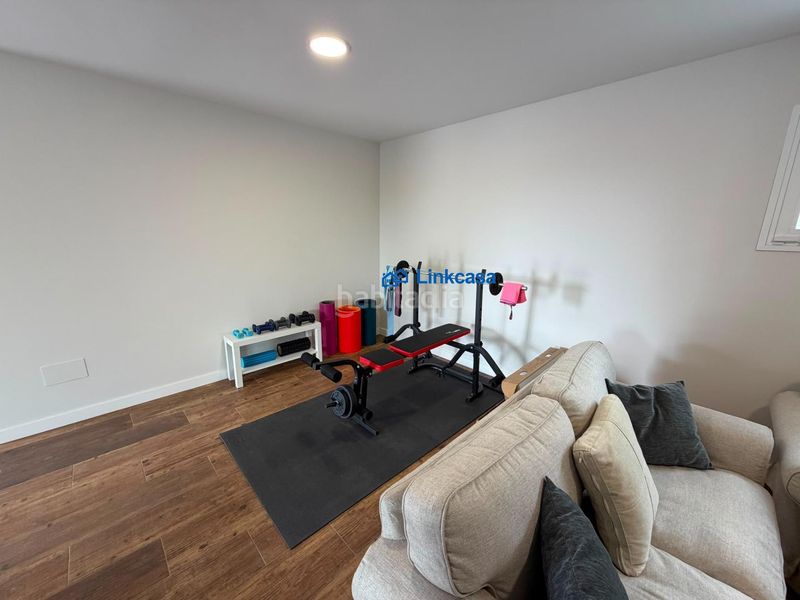 Foto f32ad18f-ef27-46b3-8556-76cbb697f36c. Chalet mit heizung parking pool in Navas del Rey