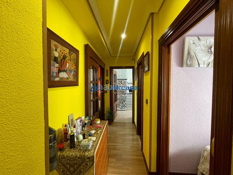 Foto 5a59a7f9-38cc-4f43-8fce-24aa7c3ed3b6. Etagenwohnung mit heizung in San Fermín Madrid