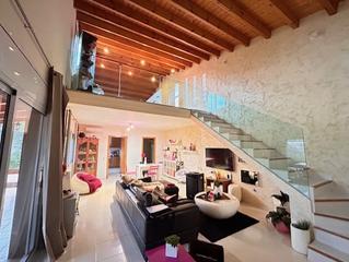 Casa  Carrer sant sever. Preciosa casa lista para entrar a vivir