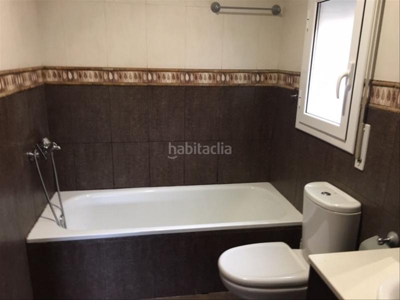 Foto ddd8a4b5-b17e-4cf5-a2fd-e3b3755a3f7c. Maison avec chauffage parking dans Cervelló