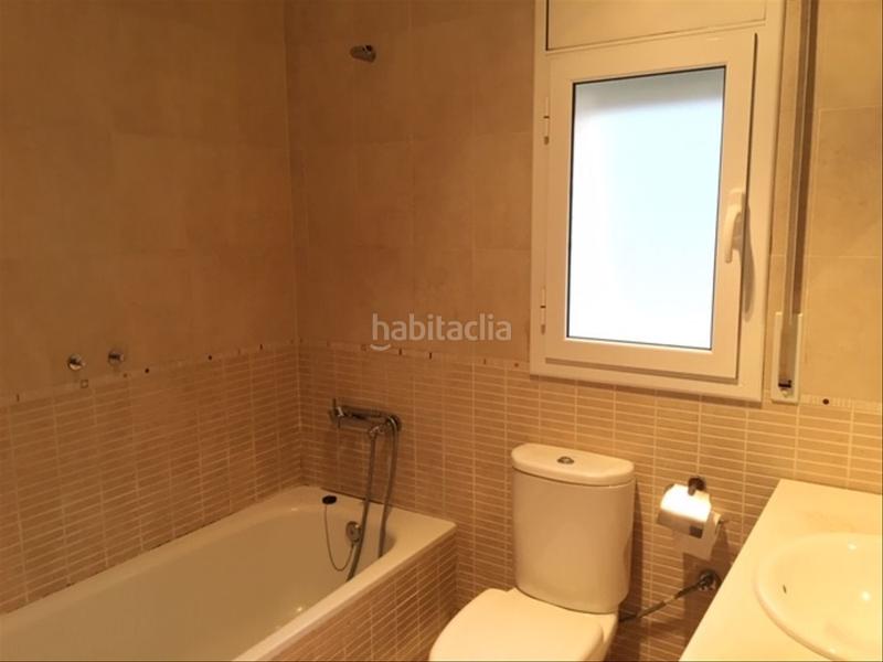 Foto df2eef0a-0cf5-41ea-adb7-c309d171e02b. Maison avec chauffage parking dans Cervelló