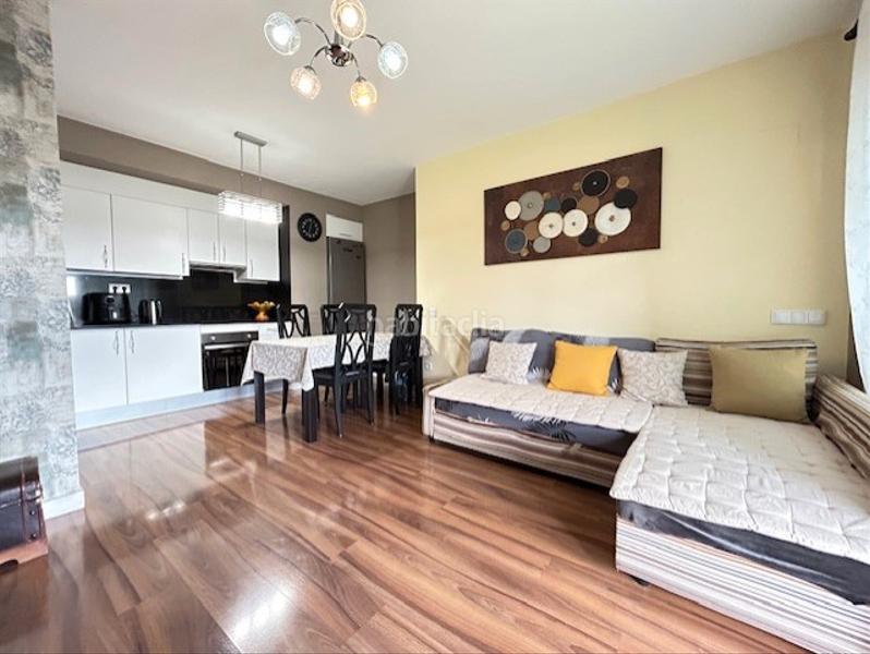 Foto d2943e42-1747-4dc2-be3a-e6202eefd3dc. Pis amb calefacció a Can Gambús Sabadell